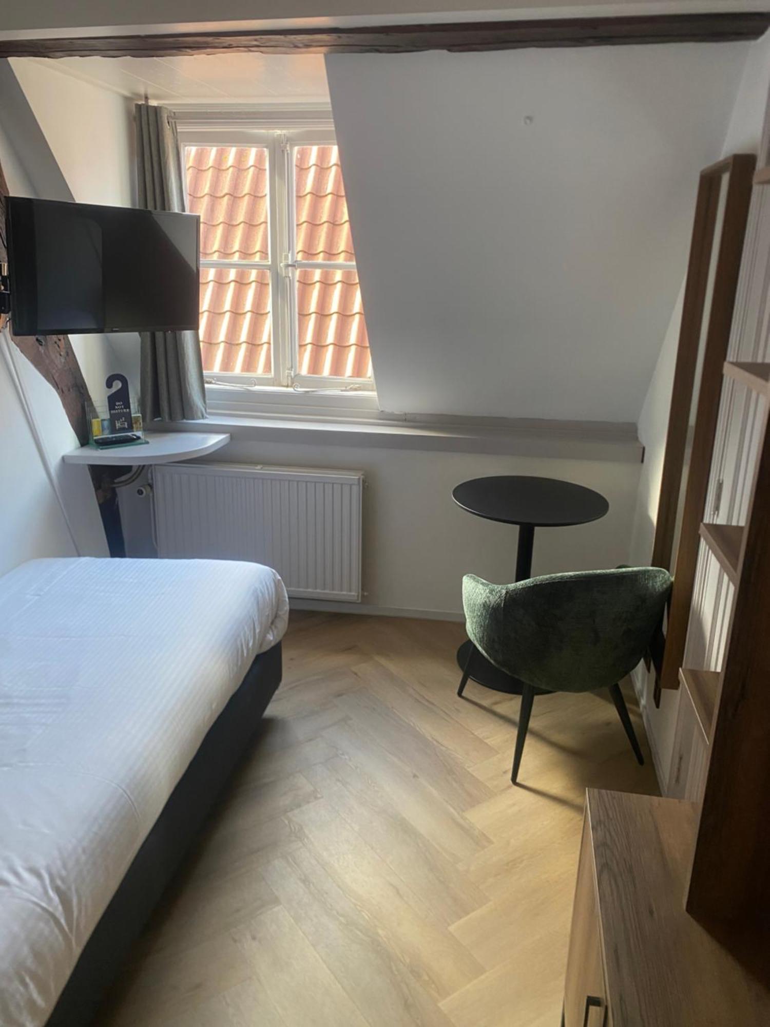 In Den Verdwaalde Koogel Heusden  Esterno foto